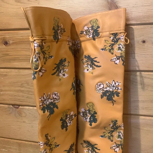 ‼️TORY BURCH boots‼️ - Picture 4 of 16